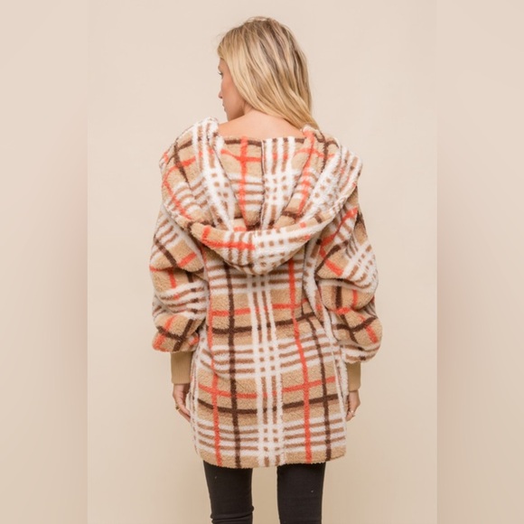 F35. CHECKED FUR OVERSIZED HOODIE JACKET - Picture 2 of 2